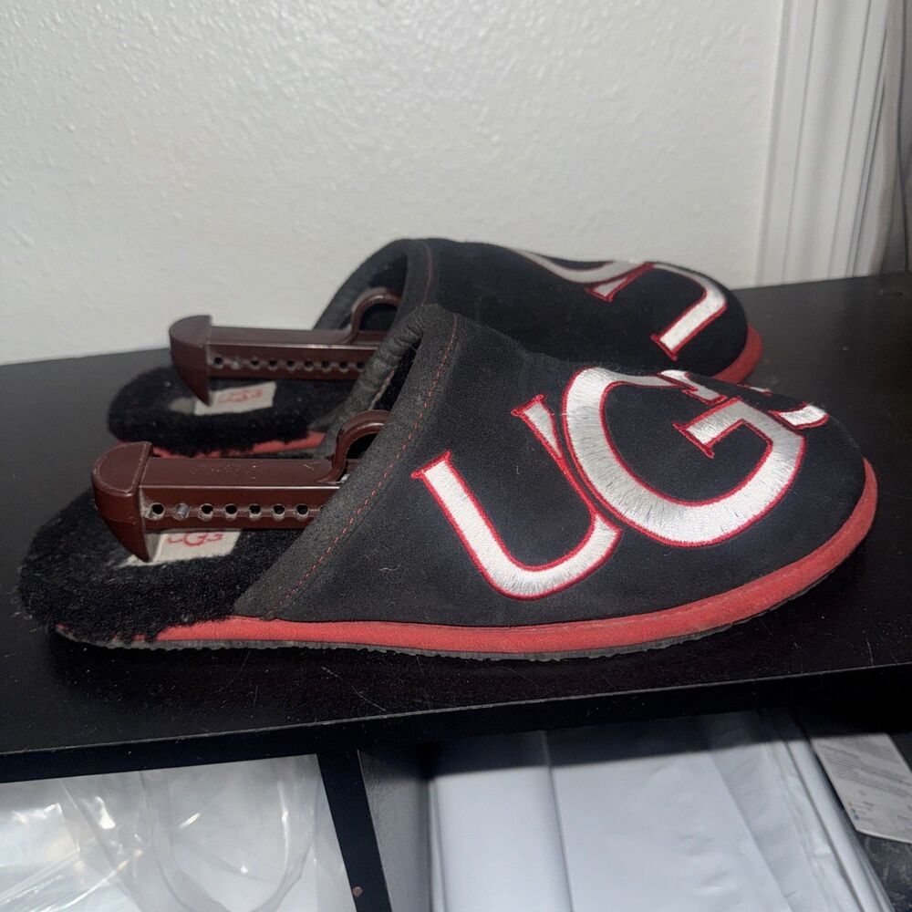 Men's 10 M UGG Scuff Logo II Black Suede Slippers Sheepskin Shearling *rare